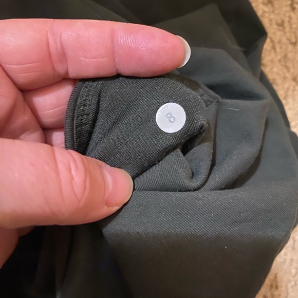 Lululemon Beyond Boundaries leggings in gator green 🐊 - Picture 4 of 4